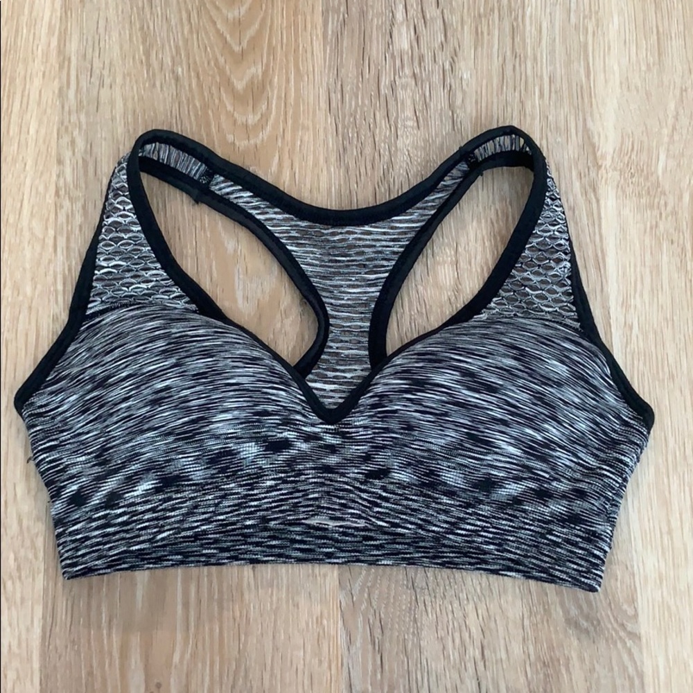 VS pink padded sports bra
